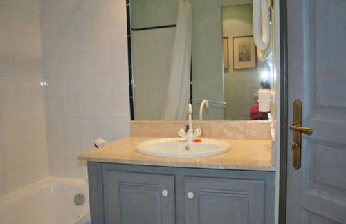 A beautiful 2 persons studio in a chateau with swimming pool - Foto 66