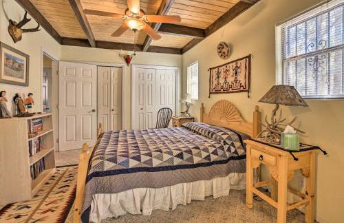 Jemez Springs Cabin with Mtn Views Steps to River! - Foto 13