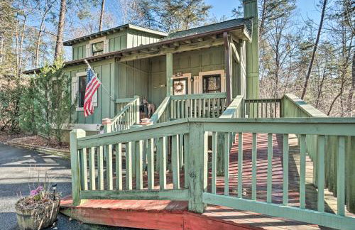 Outdoor Adventure - Charming Cabin w/ Hot Tub - Foto 2