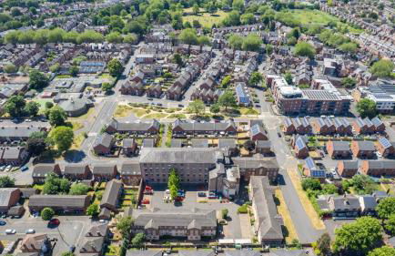 Ensuite Bedrooms with Shared Kitchen and Apartments at Simpsons Hall in Nottingham - Photo 17
