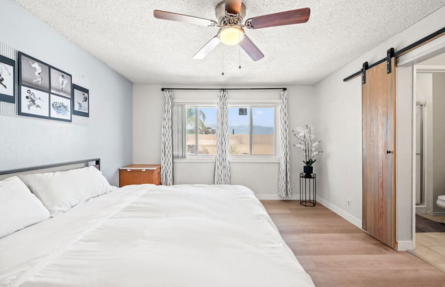 Spacious Family Retreat w Garden Modern Comfort - Photo 52