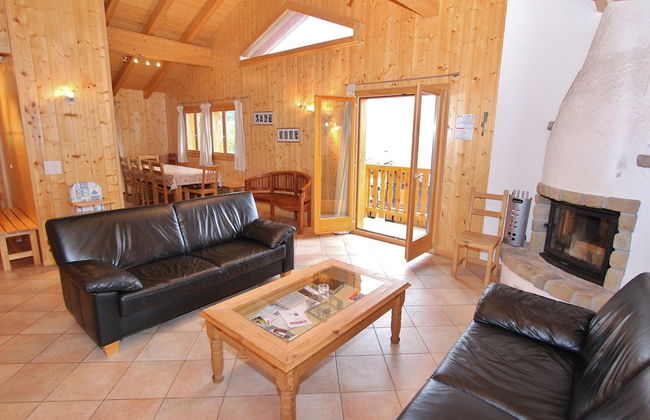 Chalet in Alps Near Ski Lift and Sauna - Photo 19