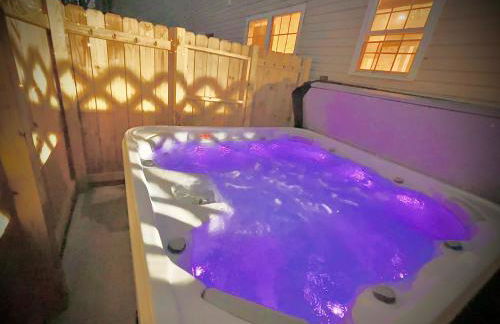 Nature’s Haven:4 br/2.5 bath, game room & Fire pit - Foto 1