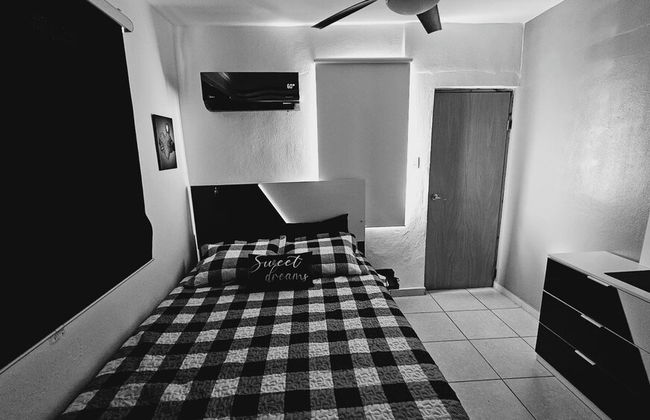 Cozy and Modern Apartment Black & White With Jacuzzi on Terrace - Foto 6