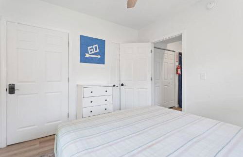 4BR 2BA Hot Tub Home By The Bay - Foto 18