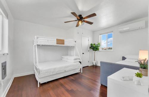 3BR Reno Retreat · Swim Spa & Spring Sunshine - Foto 11