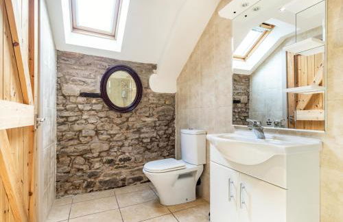 The Hayloft - Photo 19