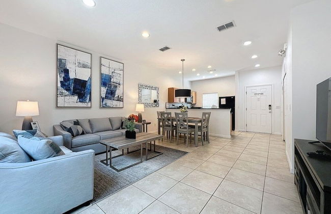 Amazing Townhouse Close To Disney 2 Bed 2.5 Bath 2 Bedroom Townhouse by RedAwning - Foto 16