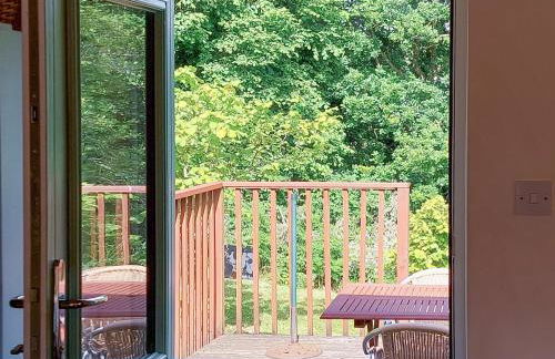 Eagles Nest - Photo 6