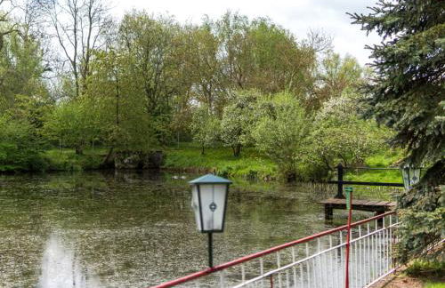 Family-Friendly Home with Garden - Foto 21