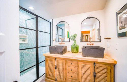 SweetSuiteCullman-couples retreat tiny home dwntwn - Foto 27