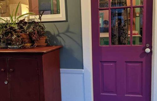 1870s Stained Glass Nostalgia - Foto 45