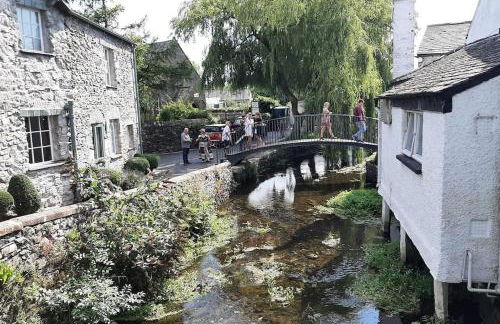 2 Bed Cottage in Peaceful South Lakes Village - Foto 24