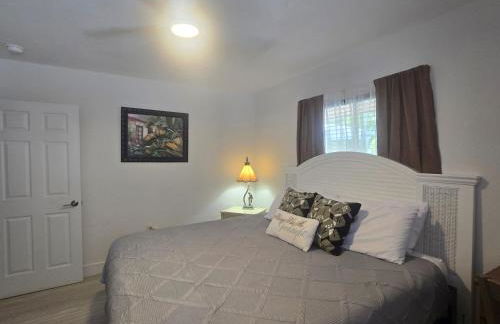 An Island Getaway at Palm Tree Villas - Photo 68