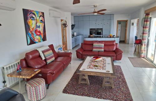 Casa Alta - exclusive large luxury private villa, large pool, amazing views, on the edge of the village and next to natural park - Foto 3