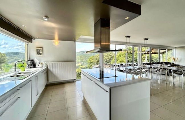 Luxury Villa in Stavelot with Hot Tub - Photo 17