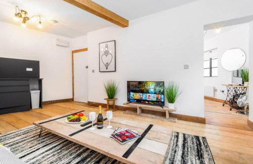 Stylish Apartment - Near City Centre - Smart TV- WIFI - Netfix - Parking - 2NT - Foto 7