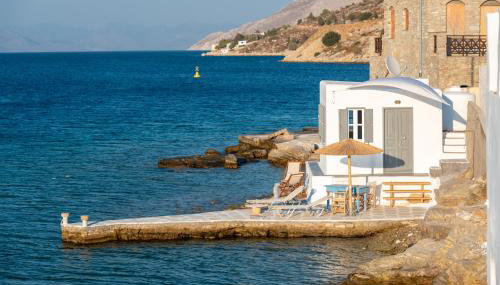 On The Rocks - Photo 3