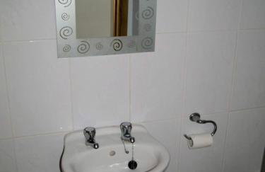 The Calf Suite - Photo 12