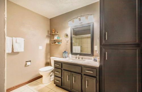 Waterfront Home with Dock Sleeps 8 - Foto 30