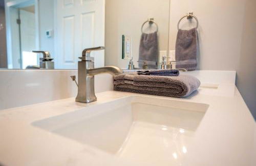 Golden Cottage Near Red Rocks and School of Mines! - Photo 15