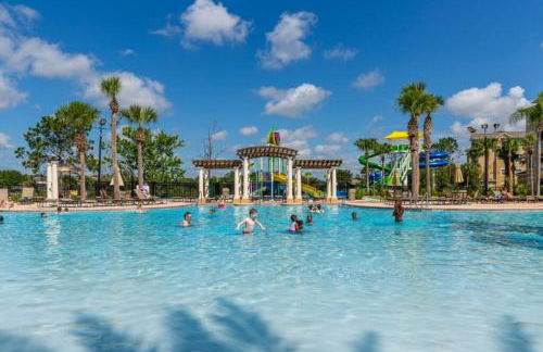 Fantastic Condo - 2 Miles from Disney Pool View Windsor Hills - Foto 57