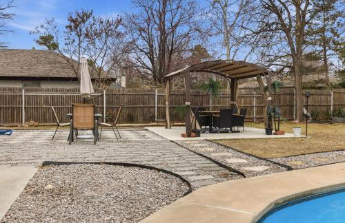 Relaxing Norman Stay 5 Min to OU Pool Access - Foto 16