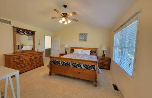 Beachfront~Private Sand Beach~Close Mackinac Ferry - Foto 22