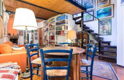 Pretty loft Viterbo medieval town Condividi Salva - Foto 1