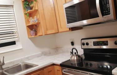 Beautiful home with your own entrance in Sandy - Foto 18