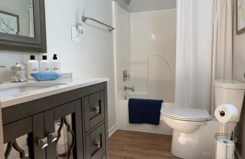 NormalBnB - 2 Blocks From Restaurants, Bars, Hospital - Foto 8