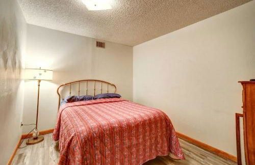 Cody Apartment with Panoramic Mountain Vistas! - Foto 17