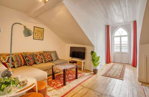 Terrace Charming Century Apartment - Photo 4