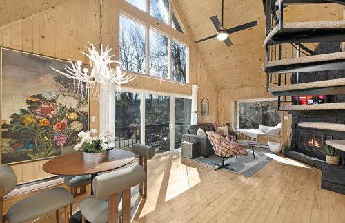 Chalet Getaway, Hot Tub, Pet Friendly! - Foto 17