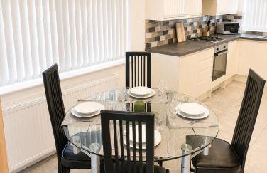 Spacious Apartment, steps away from Heaton Park - Foto 11