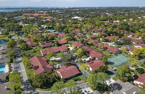 Florida Oasis Fully Equipped • 12 Min to Beaches - Foto 9
