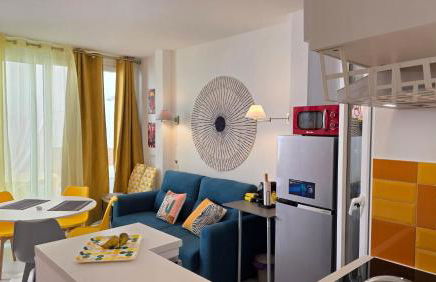 Picasso Huelin Malaga 250m from beach - Photo 27