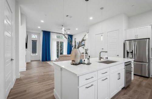 Upscale 2BR Hideaway, Ensuite Bliss, Pet-Friendly - Foto 19