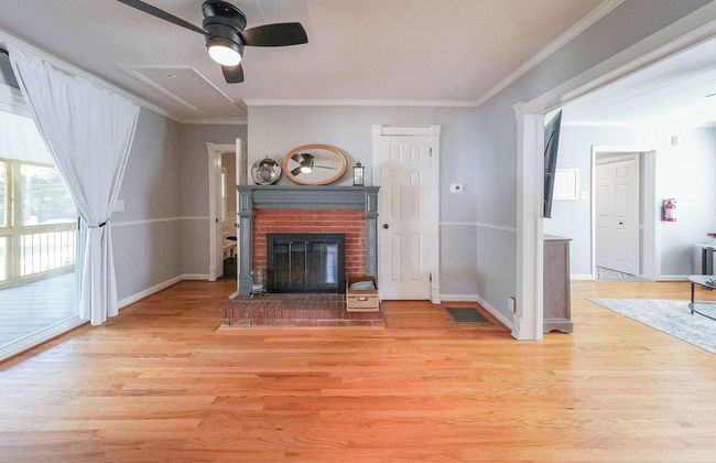 Kennesaw Cottage - Photo 22