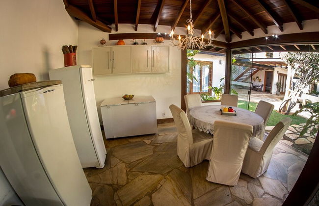 Mansão Exuberante Pé na Areia Ferradura - Photo 58