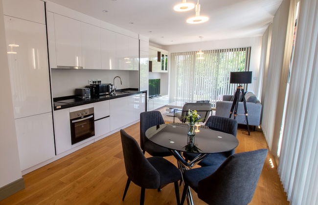 Kew Bridge by Charles Hope - Foto 19