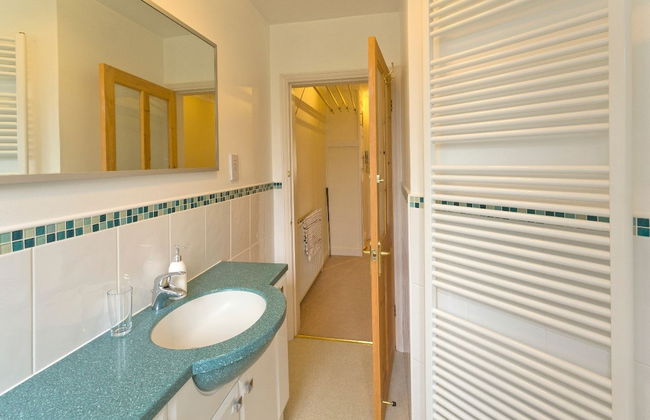 Poplar House Serviced Apartments - Photo 23