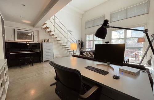 Ampio Loft su due livelli con giardino - Photo 4