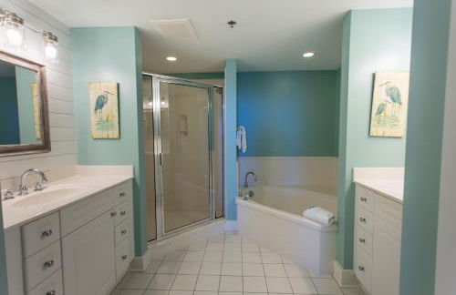 Waterscape C605 - Top Floor Beach Views - Free Beach Service - Interior Facing! - Foto 8