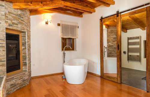 Villa Sagri - heated pool - Photo 30