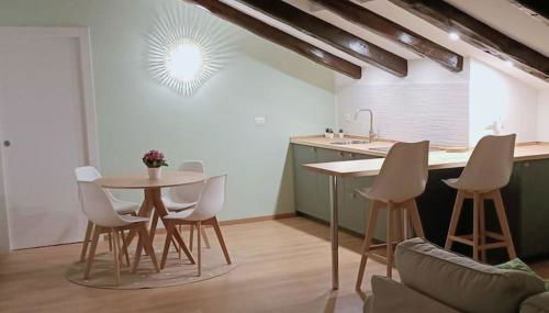 Loving My Rooms 1 - Deliziosa Mansarda in Centro - Foto 4