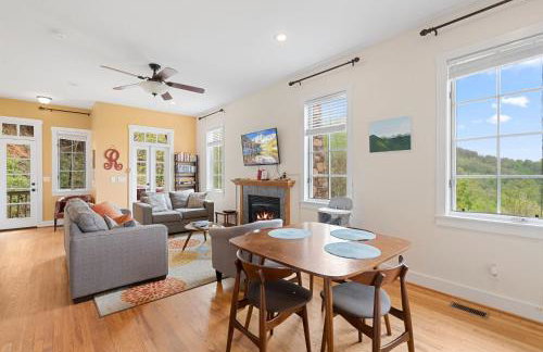 Mtn Views Hot Tub Close to Asheville - Foto 8