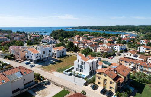 Villa Ampla with heated wellness pool near Poreč - Foto 8
