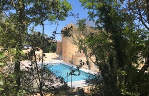 Appartement 4 personnes dans château avec piscine - Photo 2