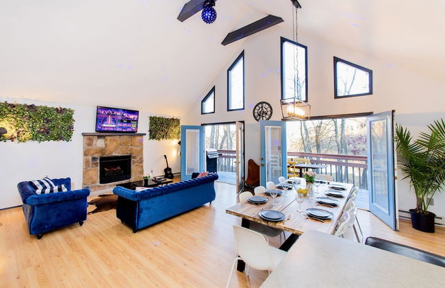 4 BD Stylish Cottage W Private Pool & hot-tub by RedAwning - Foto 35